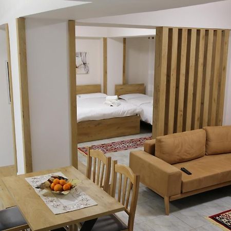 Modern Marvel Apartment Krujë 外观 照片