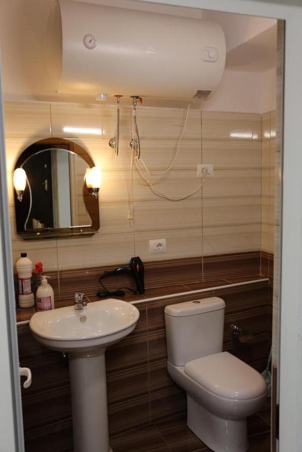 Modern Marvel Apartment Krujë 外观 照片
