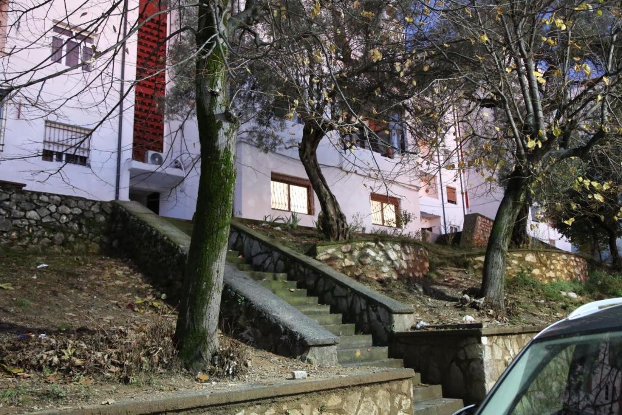 Modern Marvel Apartment Krujë 外观 照片