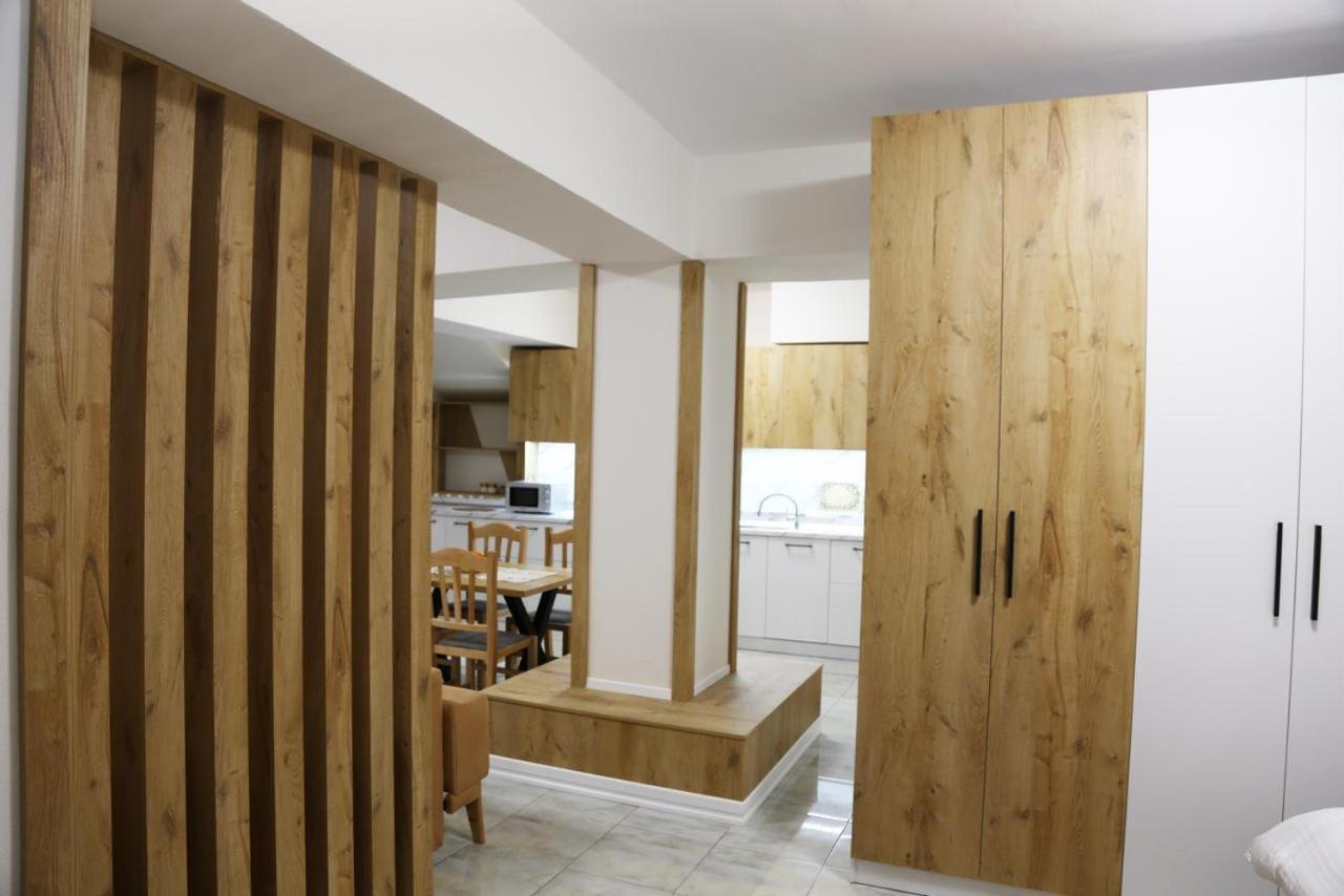 Modern Marvel Apartment Krujë 外观 照片