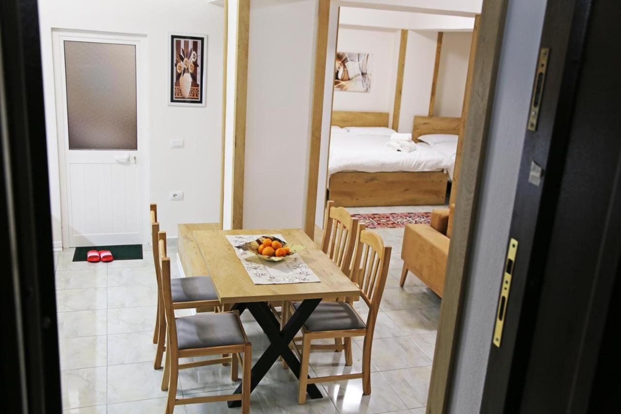 Modern Marvel Apartment Krujë 外观 照片